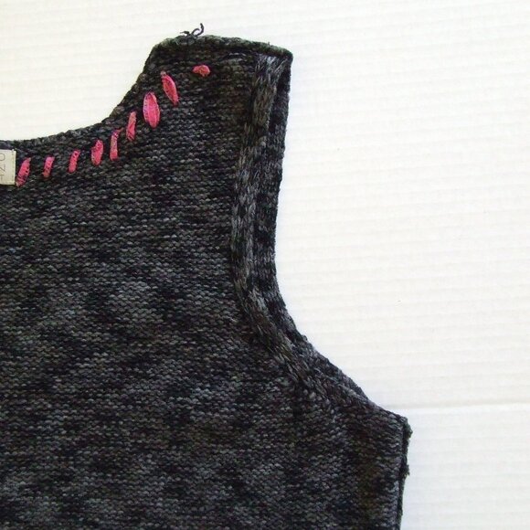 Sigrid Olsen Sport sweater vest tank top sleeveless grey and black shirt medium - Picture 9 of 9